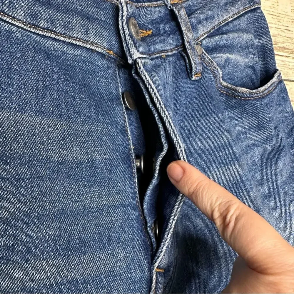 NN07 frey tapered leg jeans in mid blue 29/30